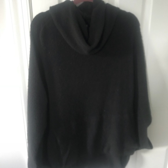 Oversized cowl neck sweater - Picture 1 of 2